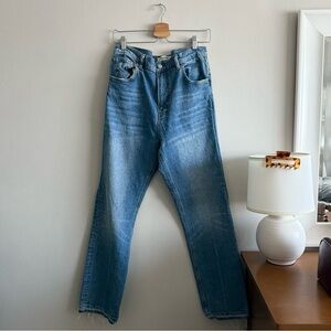 Reformation Liza Ultra High Rise Straight Jeans in Malta | Size 31